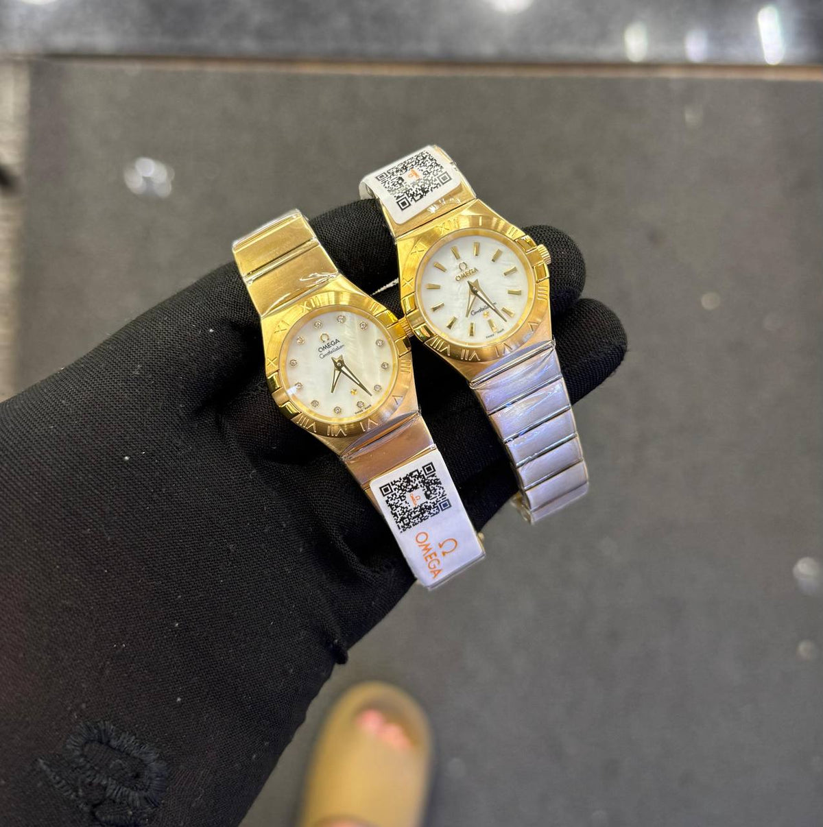 Omega constellation quartz - or sedna