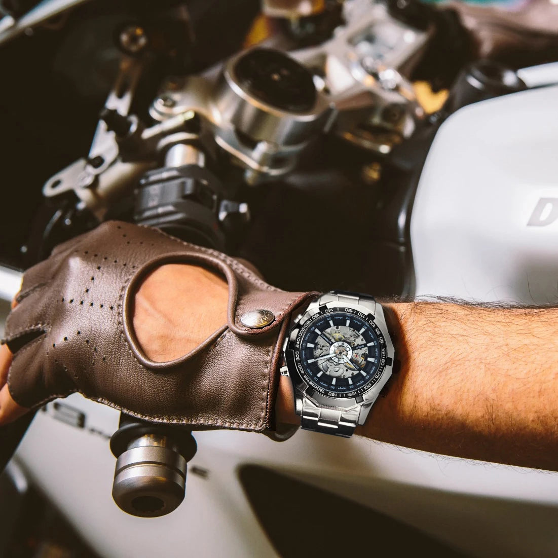 Montre Squelette Mécanique Homme — WINNER Forsining