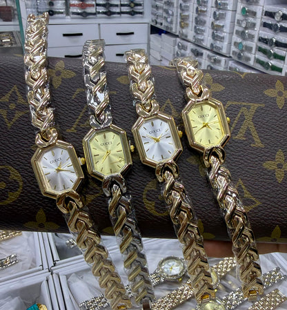 Montre Femme Octogonale Dorée
