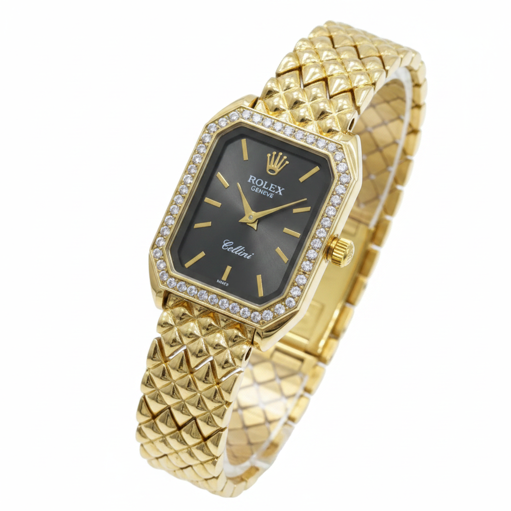 ساعة Rolex Cellini بخلفية بيضاء